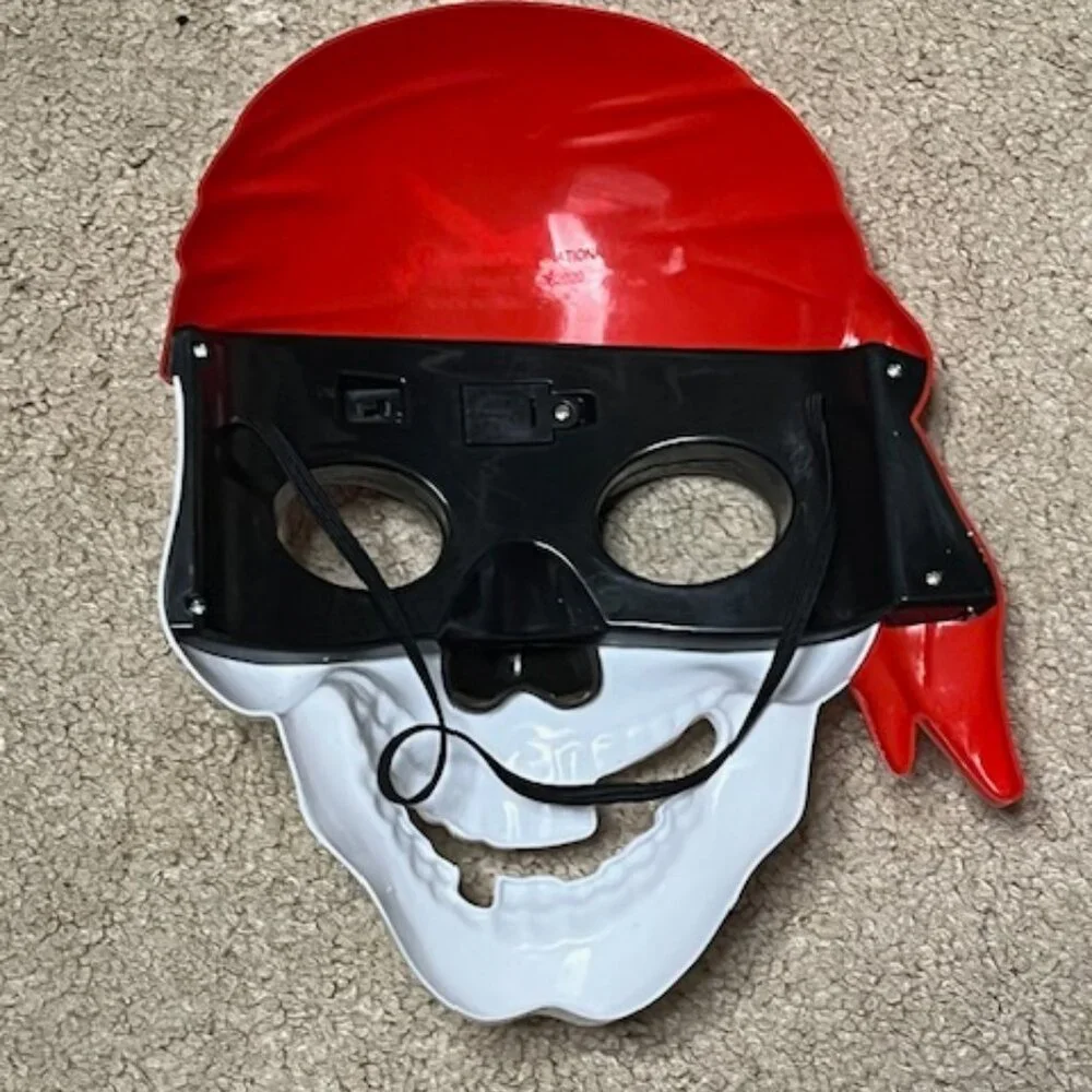 Pirate Skull Light-Up Mask Hard Plastic Halloween Party Adult/Youth